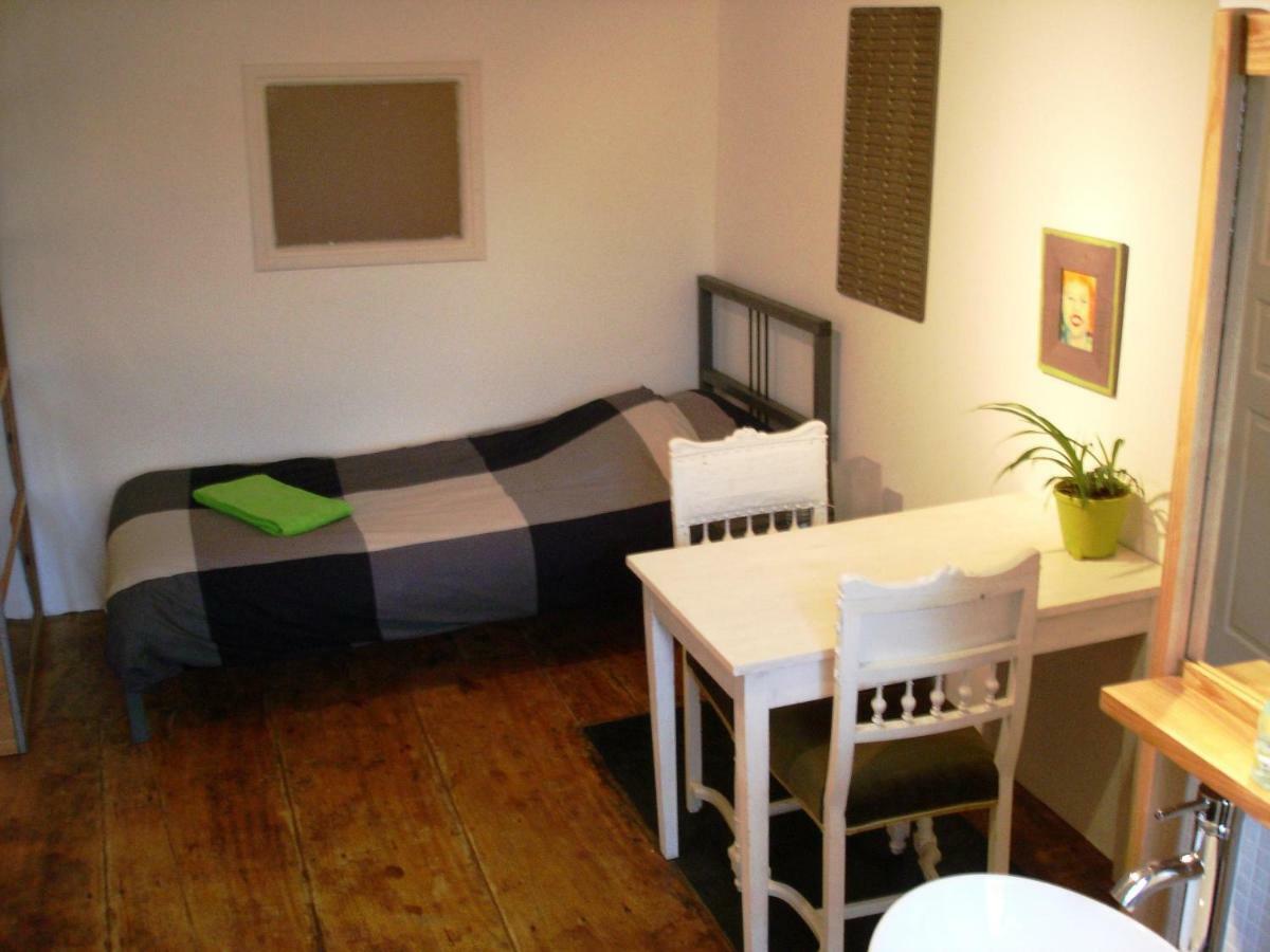 Biert Les Deux Velos Chambres D'Hotes-Table D'Hotes מראה חיצוני תמונה